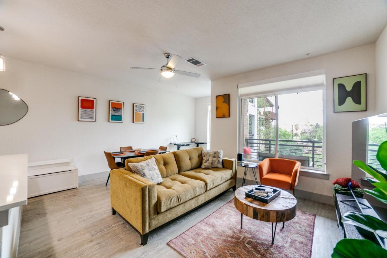 Downtown Apartment With Riverwalk Views Free Parking Pet Friendly Centrally Located On The Riverwalk ซานอันโตนิโอ ภายนอก รูปภาพ